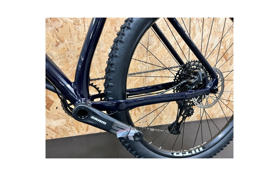 On-One Scandal SRAM SX Mountain Bike / Large / Blue Abyss